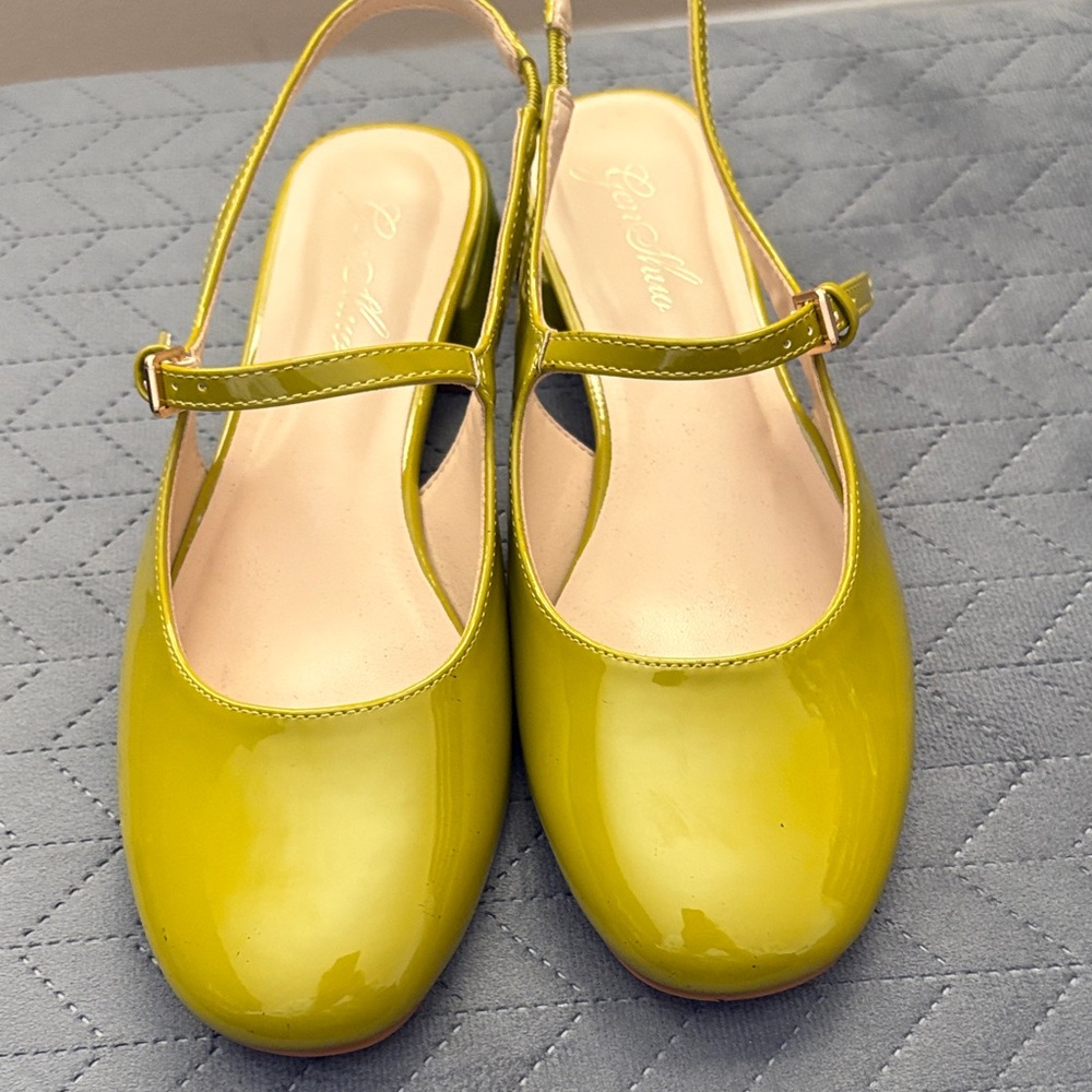 Genshuo Patent Mary Jane Slingback Flats in Chartreuse Lime Green
